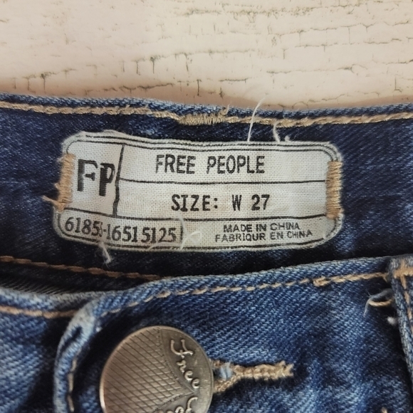 Free‎ People Jean Shorts - Picture 3 of 6